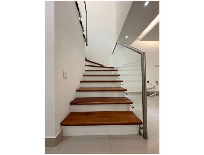 Casa de 3 alcobas en venta en Ciudad Jardin, Cali, 300 m² · foto 24 de 24