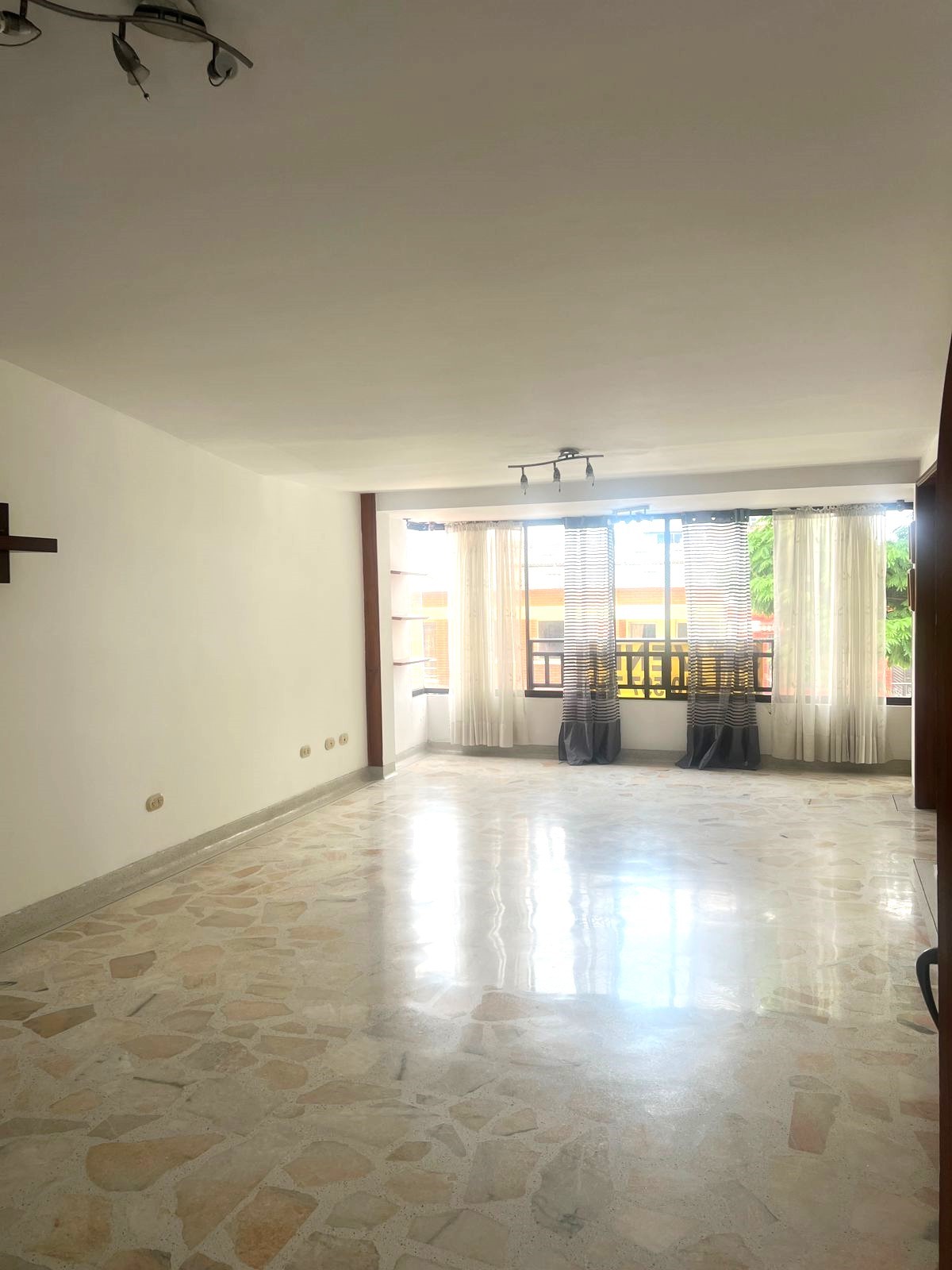 Casa en venta en Sector Lago Uribe, Pereira · foto 12 de 24