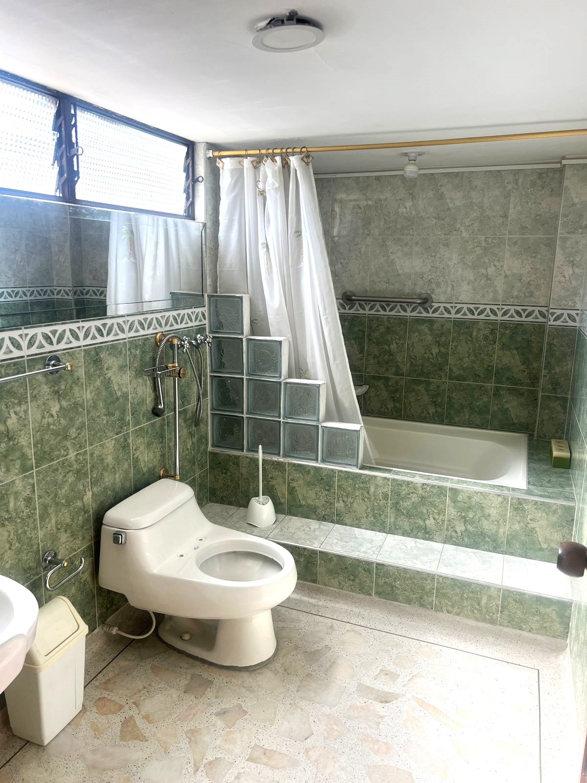 Casa en venta en Sector Lago Uribe, Pereira · foto 6 de 24