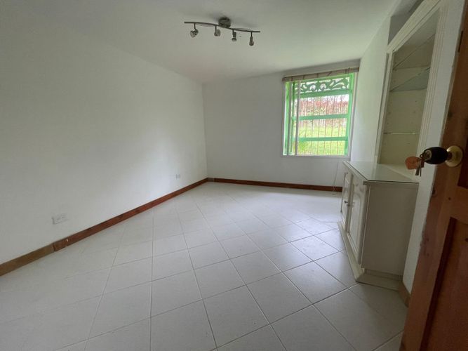 Finca en arriendo en El Carmen De Viboral, Rionegro, 300 m² · foto 2 de 7