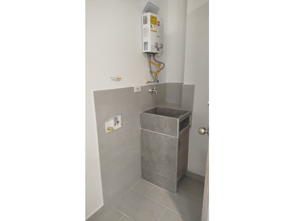 1BR Apartment in Calasanz (28 m²) - 2