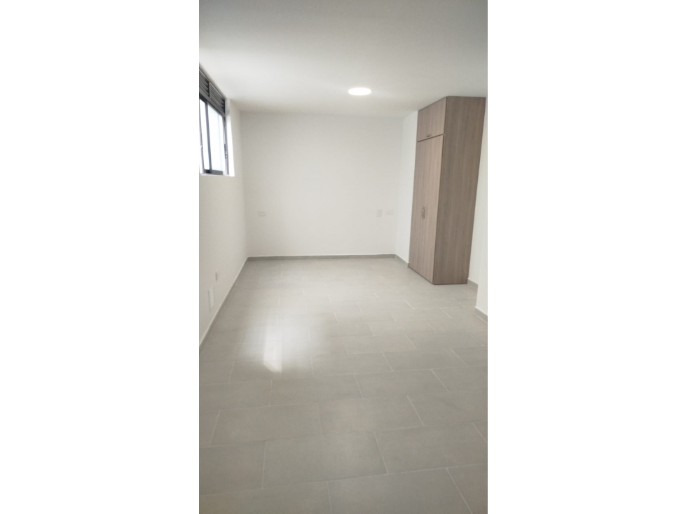 1BR Apartment in Calasanz (28 m²) - 4