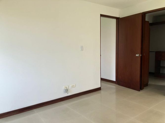 Apartamento de 3 alcobas en venta en Tejares Cristales, Cali, 142 m² · foto 4 de 24