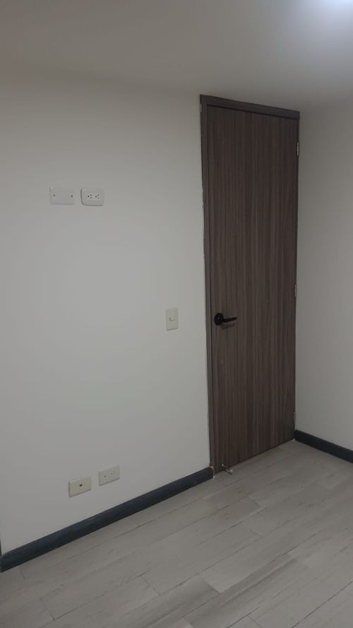 Apartamento de 3 alcobas en venta en Conjunto Residencial Boreal, Madrid, 56 m² · foto 19 de 20