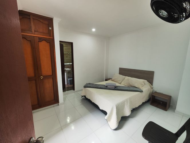 Apartamento de 2 alcobas en arriendo en Belén, Medellín, 72 m² · foto 2 de 10