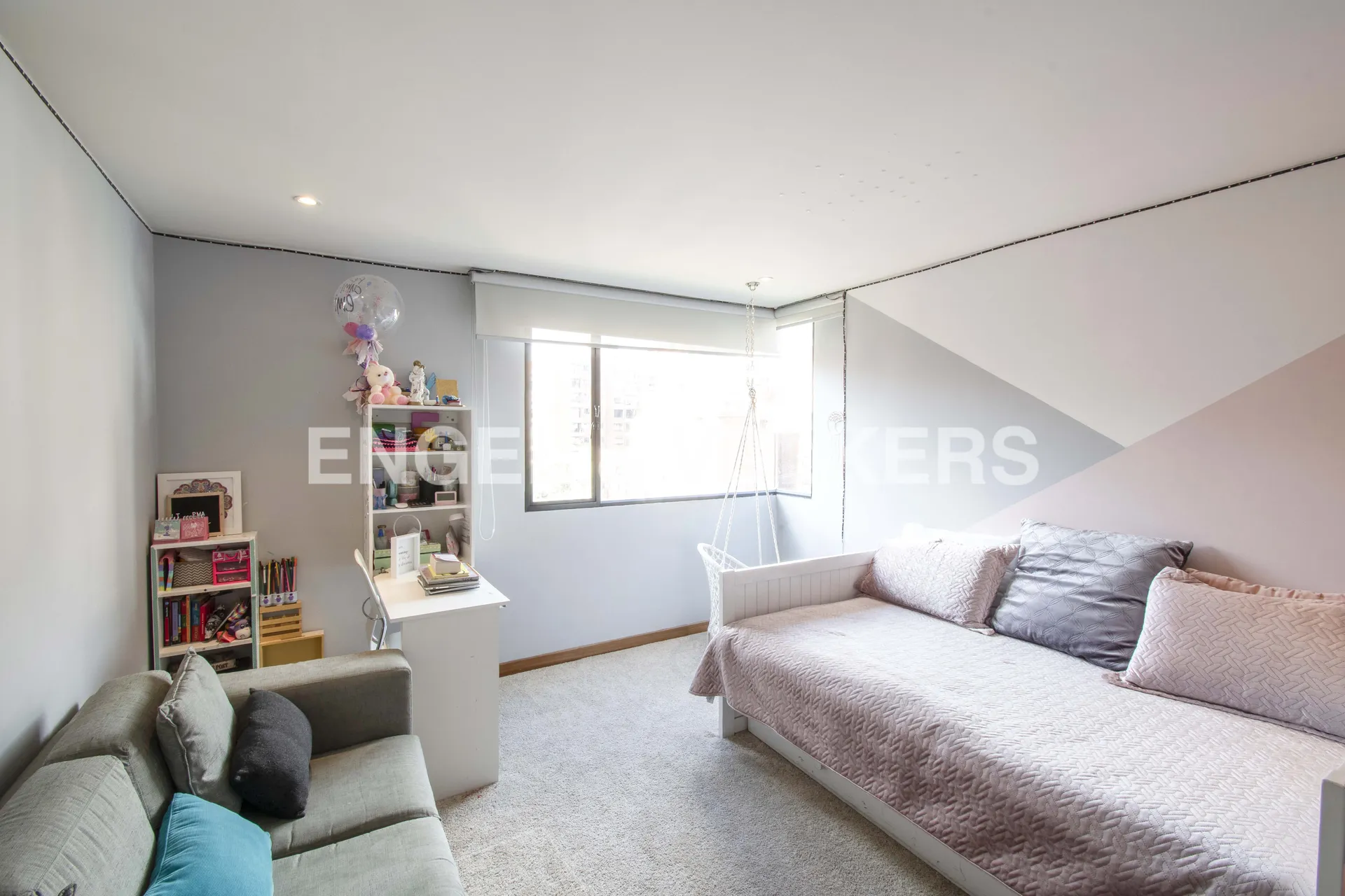Apartamento en venta en Los Rosales, Bogotá · foto 14 de 17