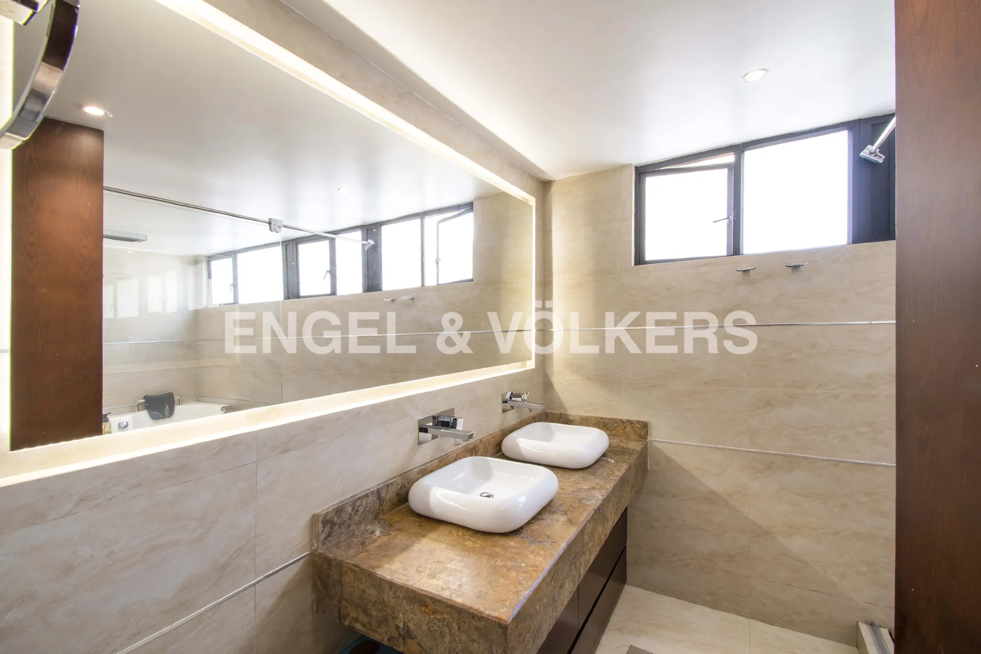 Apartamento en venta en Los Rosales, Bogotá · foto 13 de 17