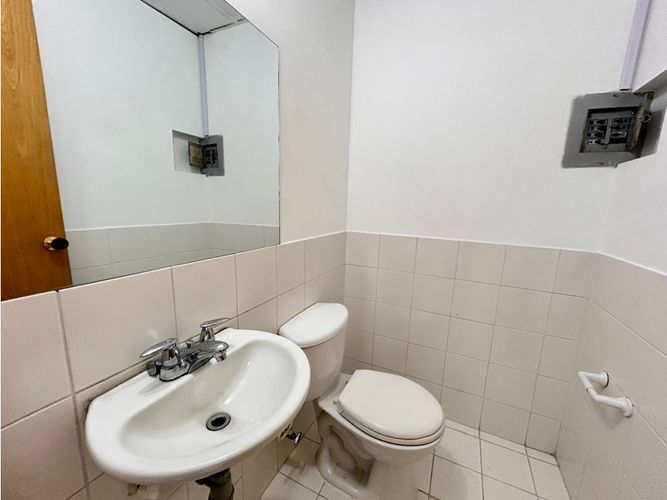 Oficina en arriendo en Milla De Oro, Medellín, 48 m² · foto 9 de 9