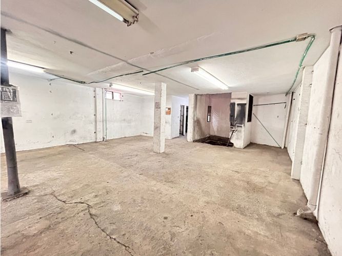 Bodega en venta en Cabecera San Antonio De Prado, Medellín, 263 m² · foto 2 de 13