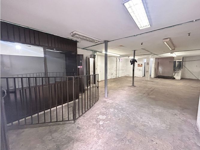 Bodega en venta en Cabecera San Antonio De Prado, Medellín, 263 m² · foto 3 de 13