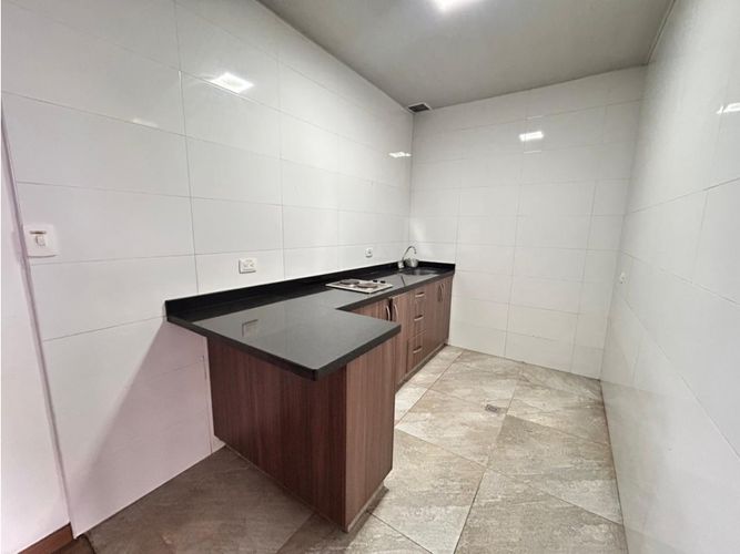 Casa de 10 alcobas en venta en Prado, Medellín, 467 m² · foto 11 de 24