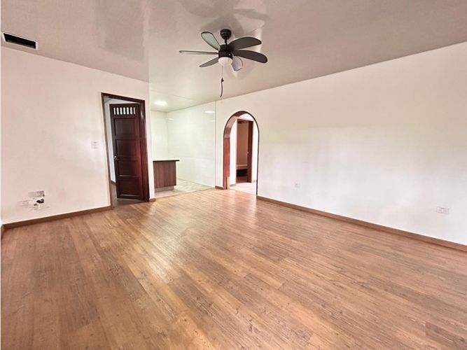 Casa de 10 alcobas en venta en Prado, Medellín, 467 m² · foto 12 de 24