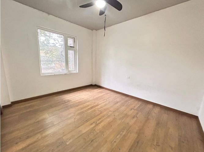 Casa de 10 alcobas en venta en Prado, Medellín, 467 m² · foto 14 de 24