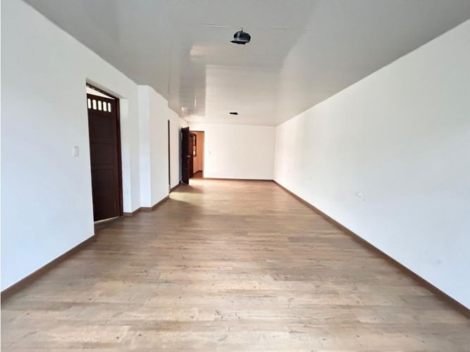 Casa de 10 alcobas en venta en Prado, Medellín, 467 m² · foto 15 de 24