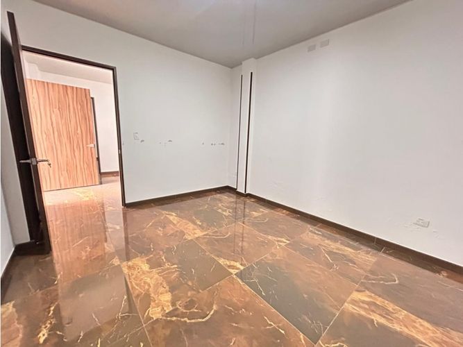 Casa de 10 alcobas en venta en Prado, Medellín, 467 m² · foto 19 de 24