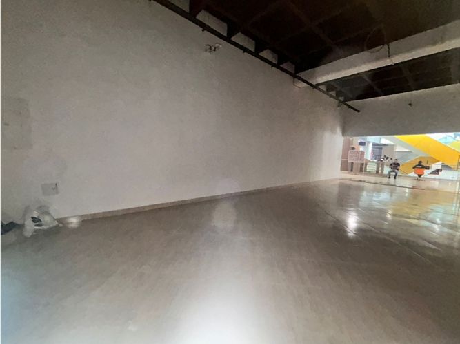 Local en venta en Pilsen, Itagüí, 60 m² · foto 5 de 9