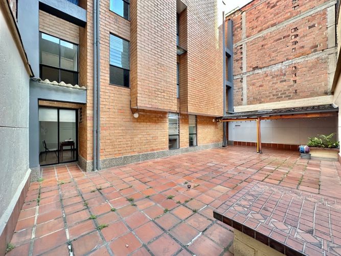 Apartamento de 3 alcobas en venta en Laureles, Medellín, 117 m² · foto 14 de 24