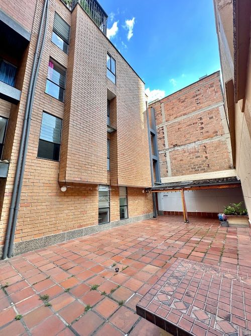 Apartamento de 3 alcobas en venta en Laureles, Medellín, 117 m² · foto 15 de 24