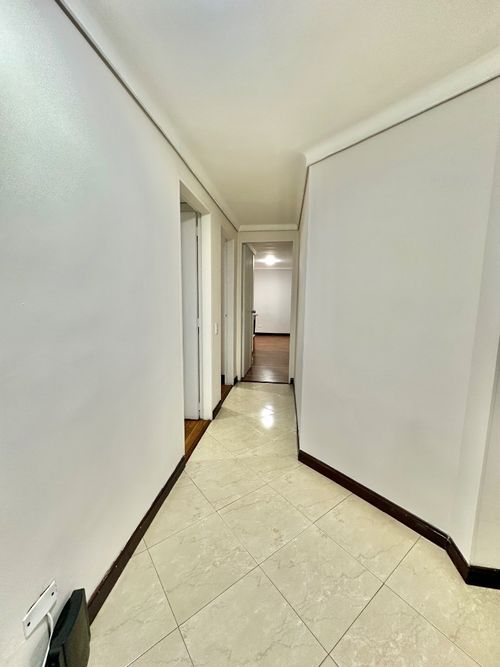 Apartamento de 3 alcobas en venta en Laureles, Medellín, 117 m² · foto 17 de 24