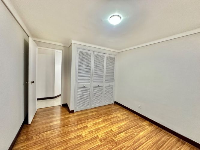 Apartamento de 3 alcobas en venta en Laureles, Medellín, 117 m² · foto 19 de 24
