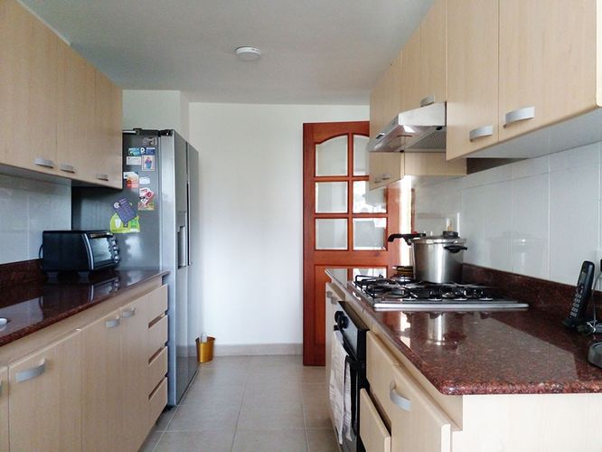 Apartamento de 3 alcobas en arriendo en El Poblado, Medellín, 187 m² · foto 6 de 18