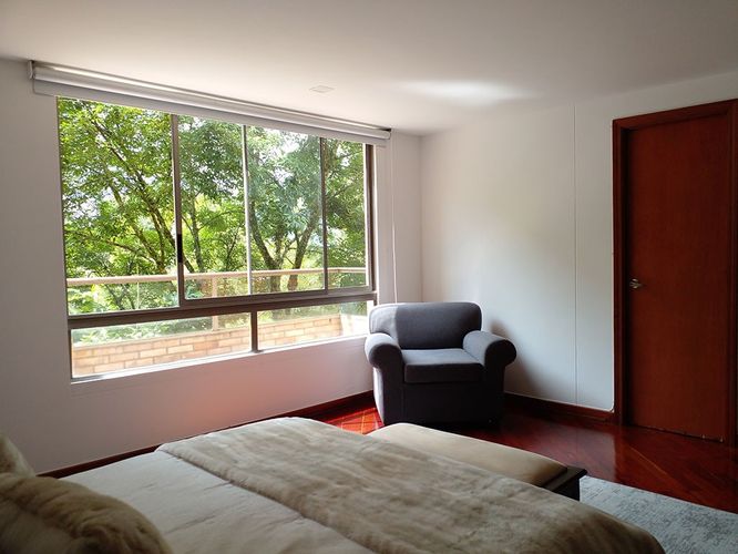 Apartamento de 3 alcobas en arriendo en El Poblado, Medellín, 187 m² · foto 14 de 18