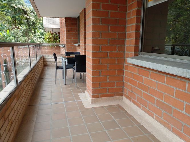 Apartamento de 3 alcobas en arriendo en El Poblado, Medellín, 187 m² · foto 18 de 18