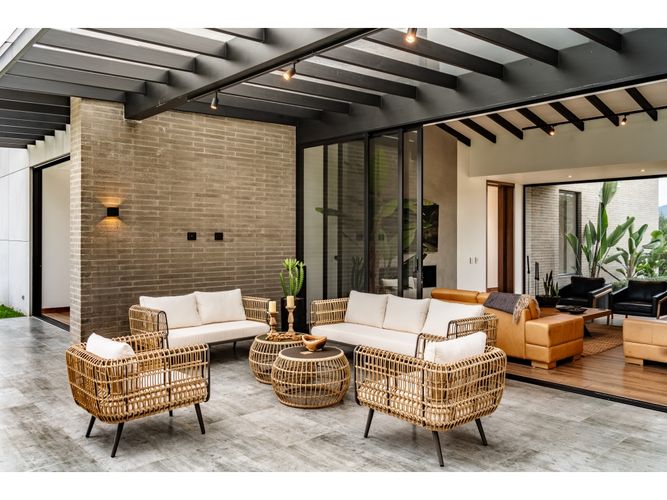 Finca en venta en Lomitas, La Ceja, 389 m² · foto 5 de 24