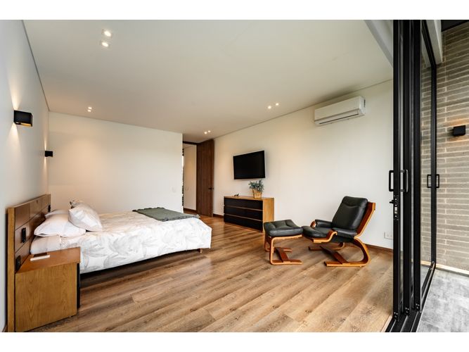 Finca en venta en Lomitas, La Ceja, 389 m² · foto 22 de 24