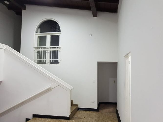 Casa de 6 alcobas en arriendo en Manga, Cartagena, 885 m² · foto 6 de 12