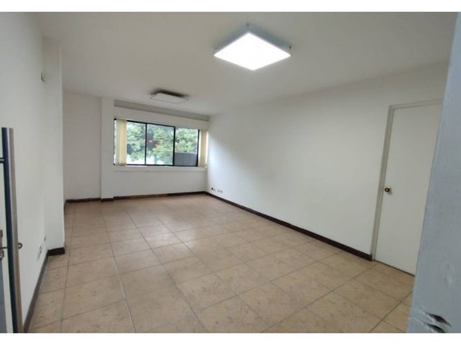 Bodega en arriendo en Colombia, Medellín, 400 m² · foto 10 de 10