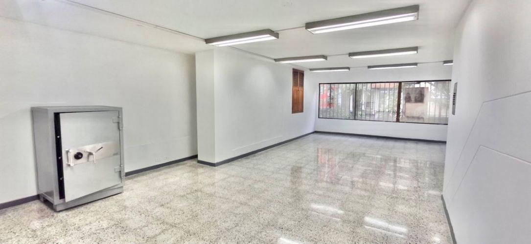 Local en arriendo en La Candelaria, Medellín, 360 m² · foto 5 de 16