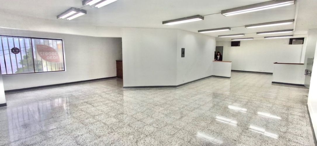Local en arriendo en La Candelaria, Medellín, 360 m² · foto 14 de 16