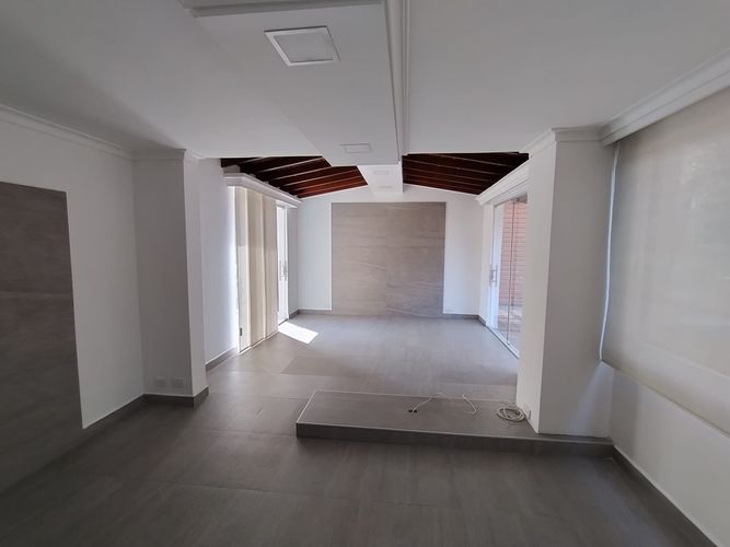 Apartamento de 3 alcobas en venta en El Poblado, Medellín, 160 m² · foto 3 de 15