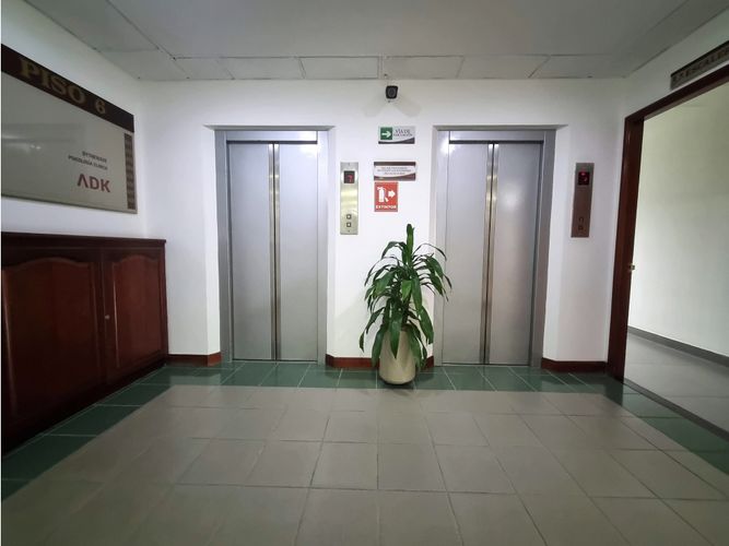 Oficina en venta en La Aguacatala, Medellín, 80 m² · foto 3 de 10