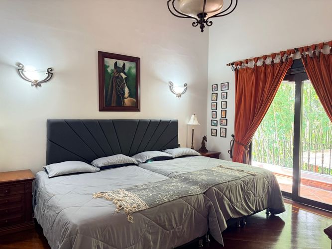 Casa de 4 alcobas en venta en Loma Del Escobero, Envigado, 560 m² · foto 8 de 20