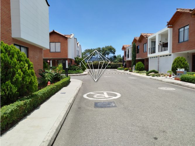 Casa de 3 alcobas en venta en La Ceja, 124 m² · foto 3 de 24