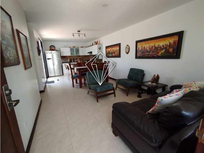Casa de 3 alcobas en venta en La Ceja, 124 m² · foto 7 de 24
