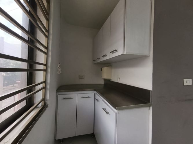 Oficina en arriendo en Laureles, Medellín, 65 m² · foto 3 de 13