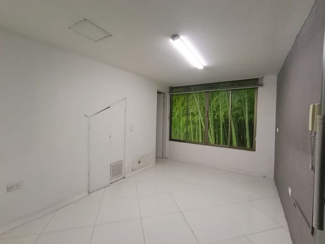 Oficina en arriendo en Laureles, Medellín, 65 m² · foto 8 de 13
