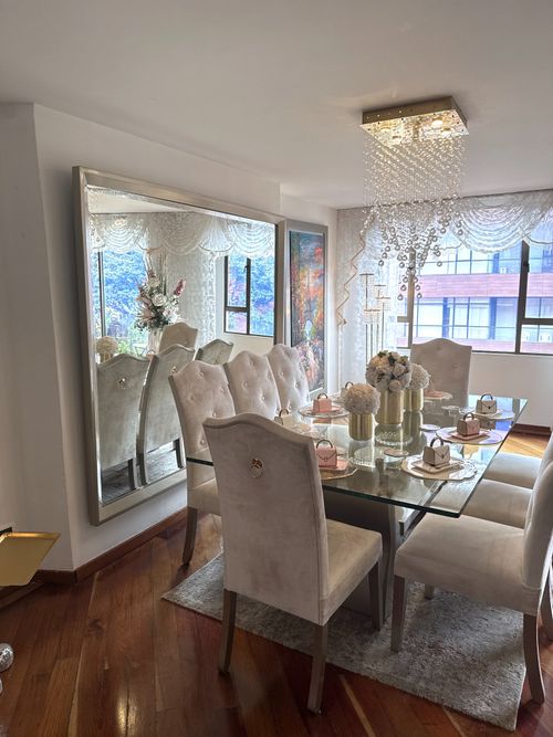 Apartamento de 4 alcobas en venta en Chicó Navarra, Bogotá, 177 m² · foto 2 de 24