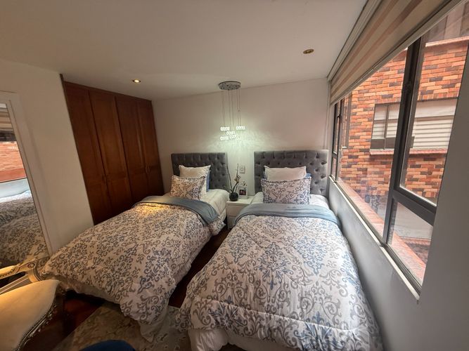 Apartamento de 4 alcobas en venta en Chicó Navarra, Bogotá, 177 m² · foto 10 de 24