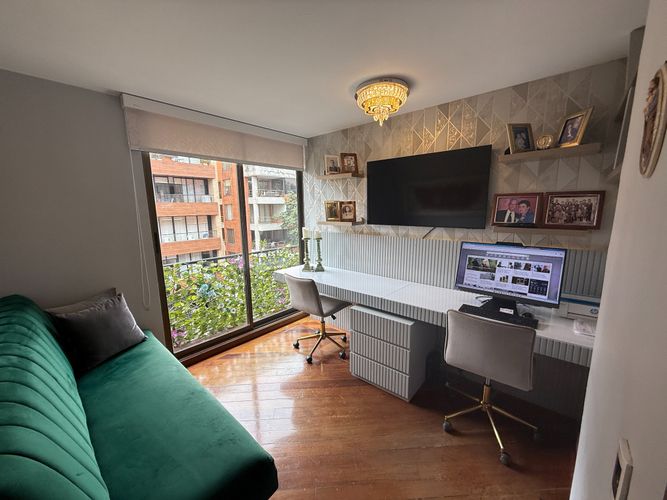 Apartamento de 4 alcobas en venta en Chicó Navarra, Bogotá, 177 m² · foto 9 de 24