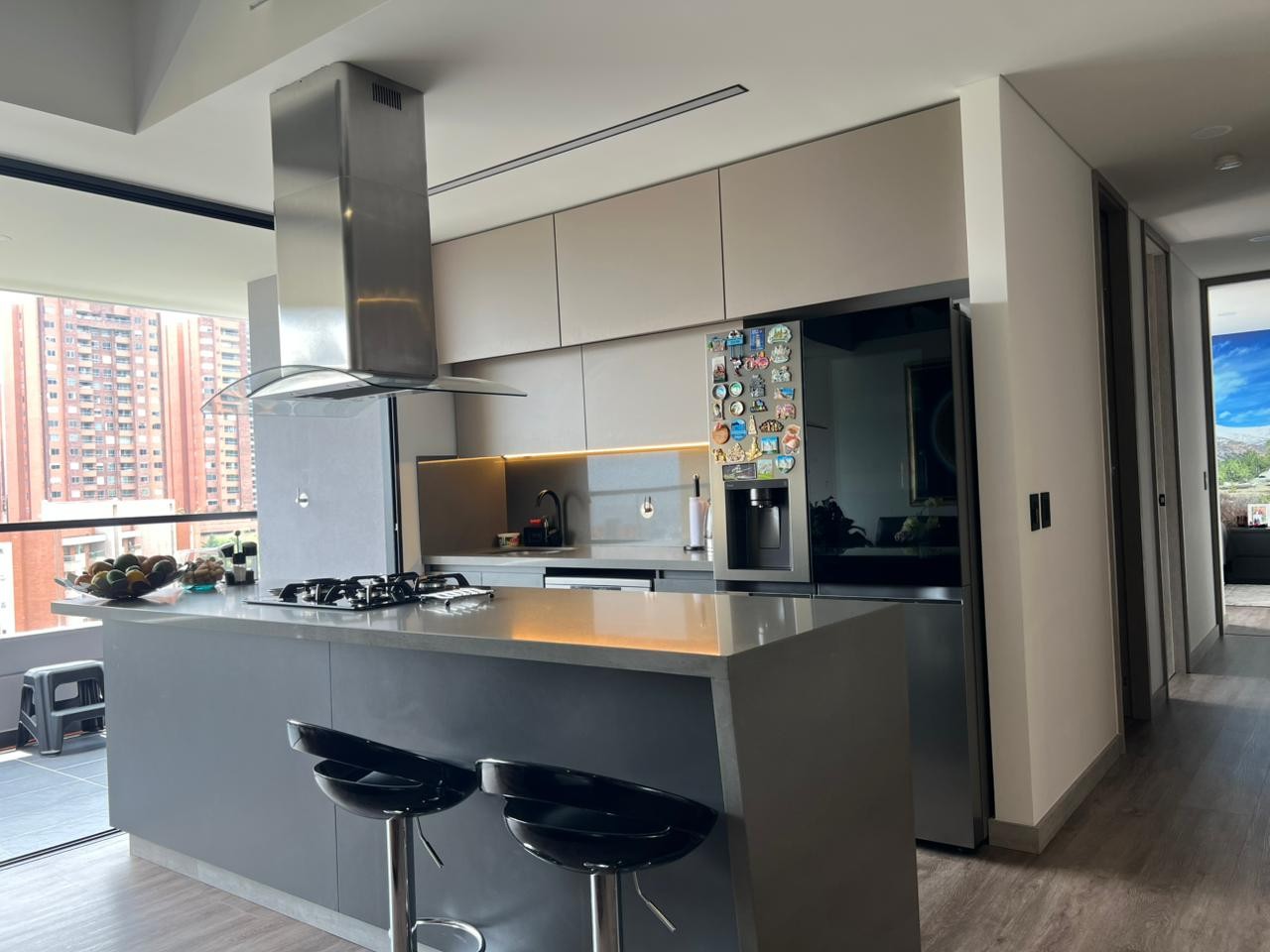 Apartamento en venta en Loma Del Esmeraldal, Envigado · foto 3 de 15