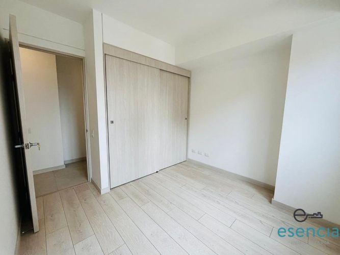 Apartamento de 3 alcobas en arriendo en Las Vegas, Envigado, 90 m² · foto 8 de 17