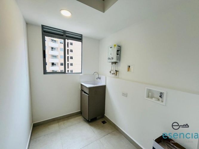 Apartamento de 3 alcobas en arriendo en Las Vegas, Envigado, 90 m² · foto 16 de 17