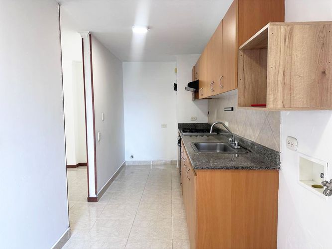 Apartamento de 3 alcobas en arriendo en El Poblado, Medellín, 135 m² · foto 7 de 20