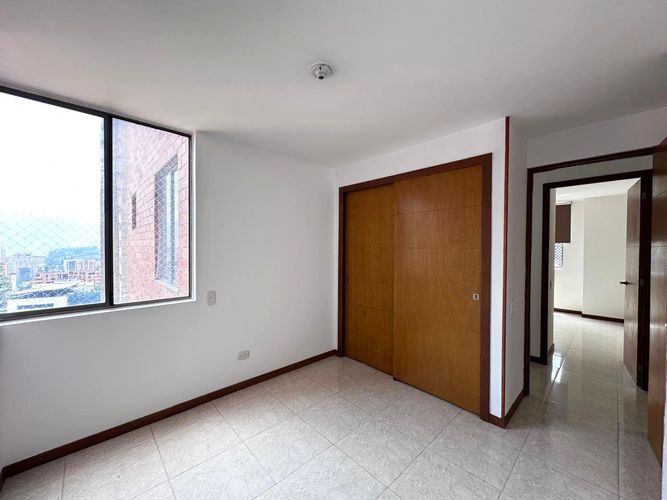 Apartamento de 3 alcobas en arriendo en El Poblado, Medellín, 135 m² · foto 14 de 20