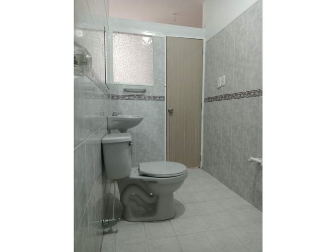 Casa de 4 alcobas en venta en La Esmeralda, Itagüí, 119 m² · foto 6 de 18