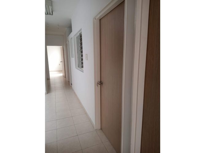 Casa de 4 alcobas en venta en La Esmeralda, Itagüí, 119 m² · foto 7 de 18